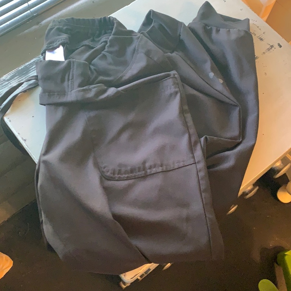 Heartsoal black scrub pants